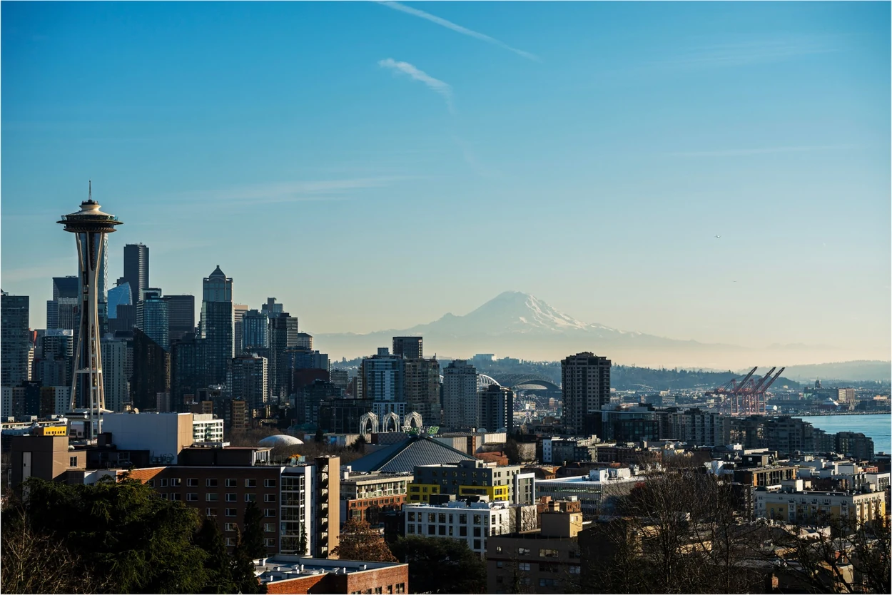 Seattle skyline and Space Needle with Mount Rainier in the distance